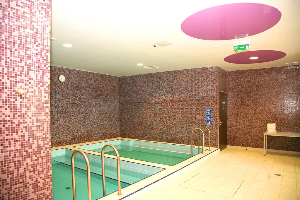 Sarkany Apartman, Sarkany Wellness Es Gyogyfuerdo Nyírbátor Buitenkant foto